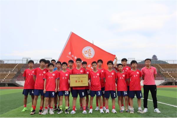 喜報(bào)！吉安外國語實(shí)驗(yàn)學(xué)校足球隊(duì)獲2021年吉安市第六屆中小學(xué)校園足球賽亞軍！(5月15日)106.png